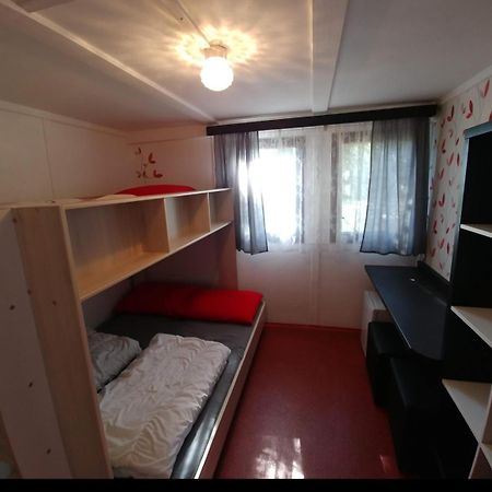 Juniorcamp Nova Zivohost Hotell Křečovice Exteriör bild