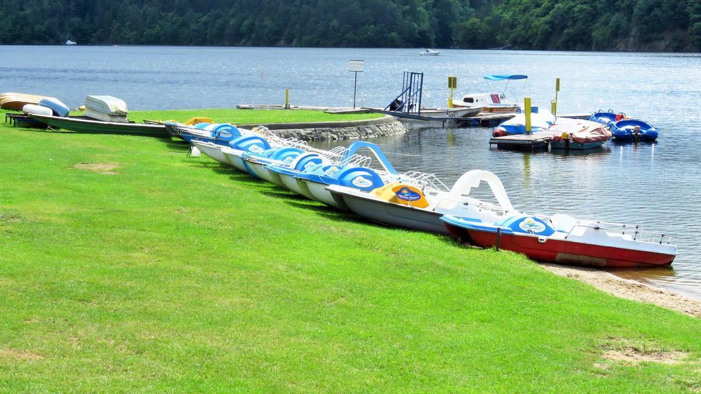 Juniorcamp Nova Zivohost Hotell Křečovice Exteriör bild