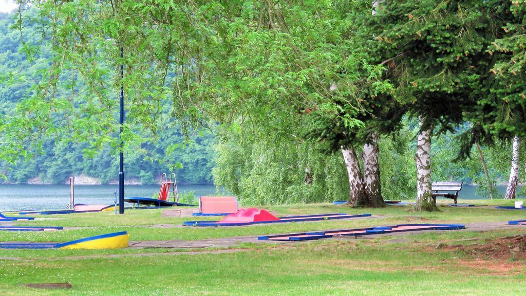 Juniorcamp Nova Zivohost Hotell Křečovice Exteriör bild