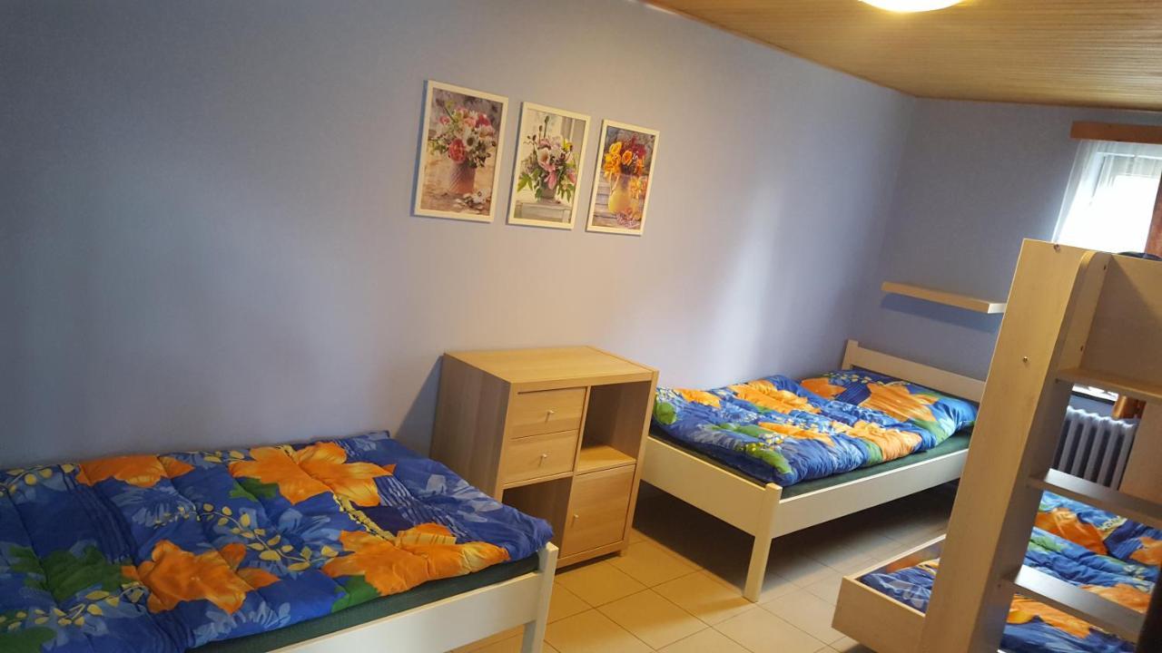 Juniorcamp Nova Zivohost Hotell Křečovice Exteriör bild