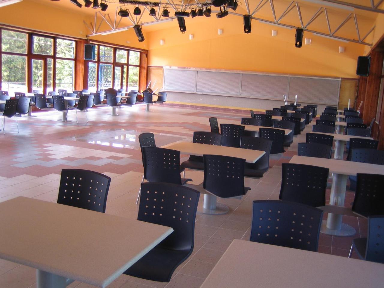 Juniorcamp Nova Zivohost Hotell Křečovice Exteriör bild