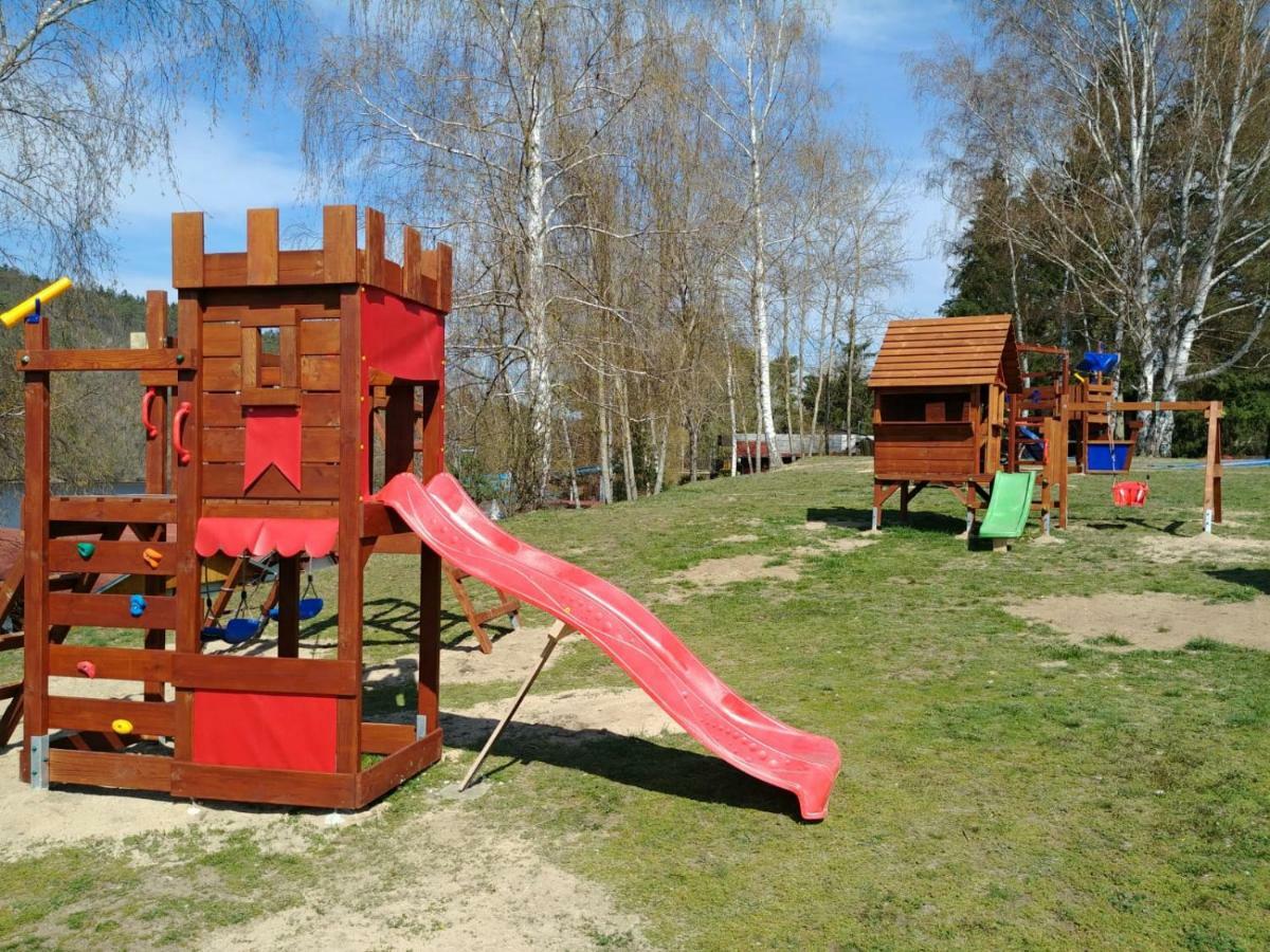 Juniorcamp Nova Zivohost Hotell Křečovice Exteriör bild